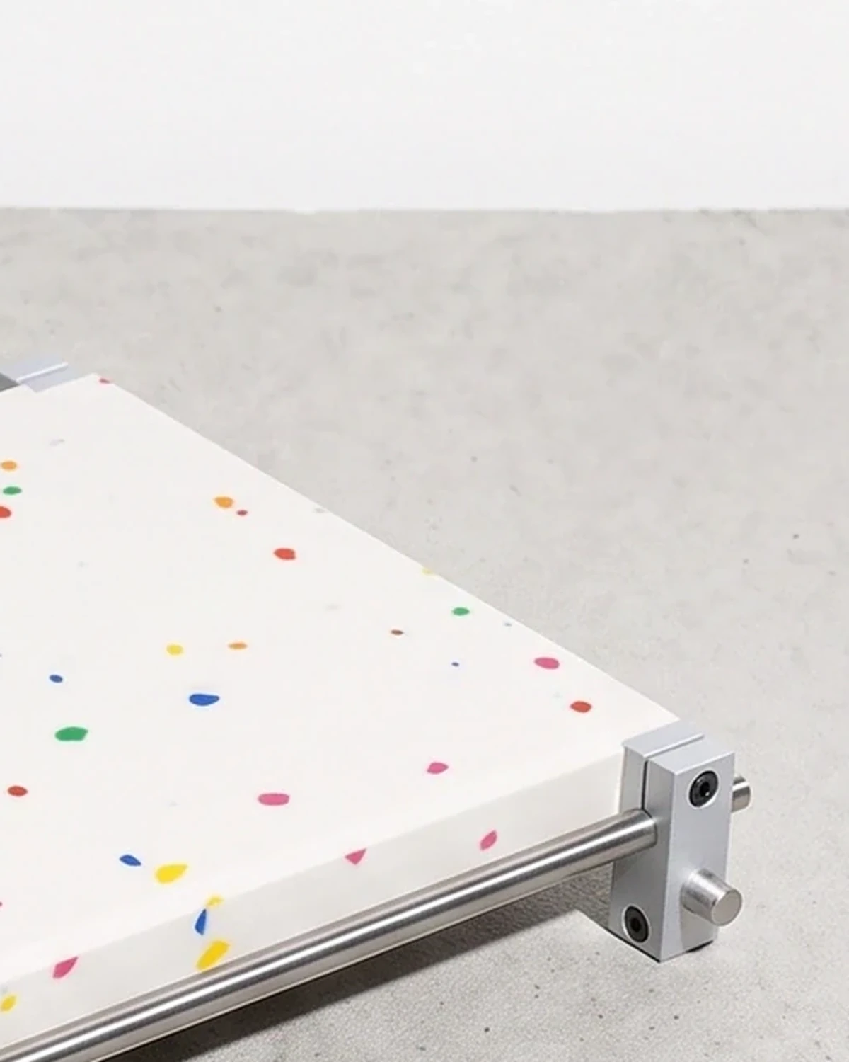 Confectioner, organiser 24 × 16, white, colour flecks: top corner close-up