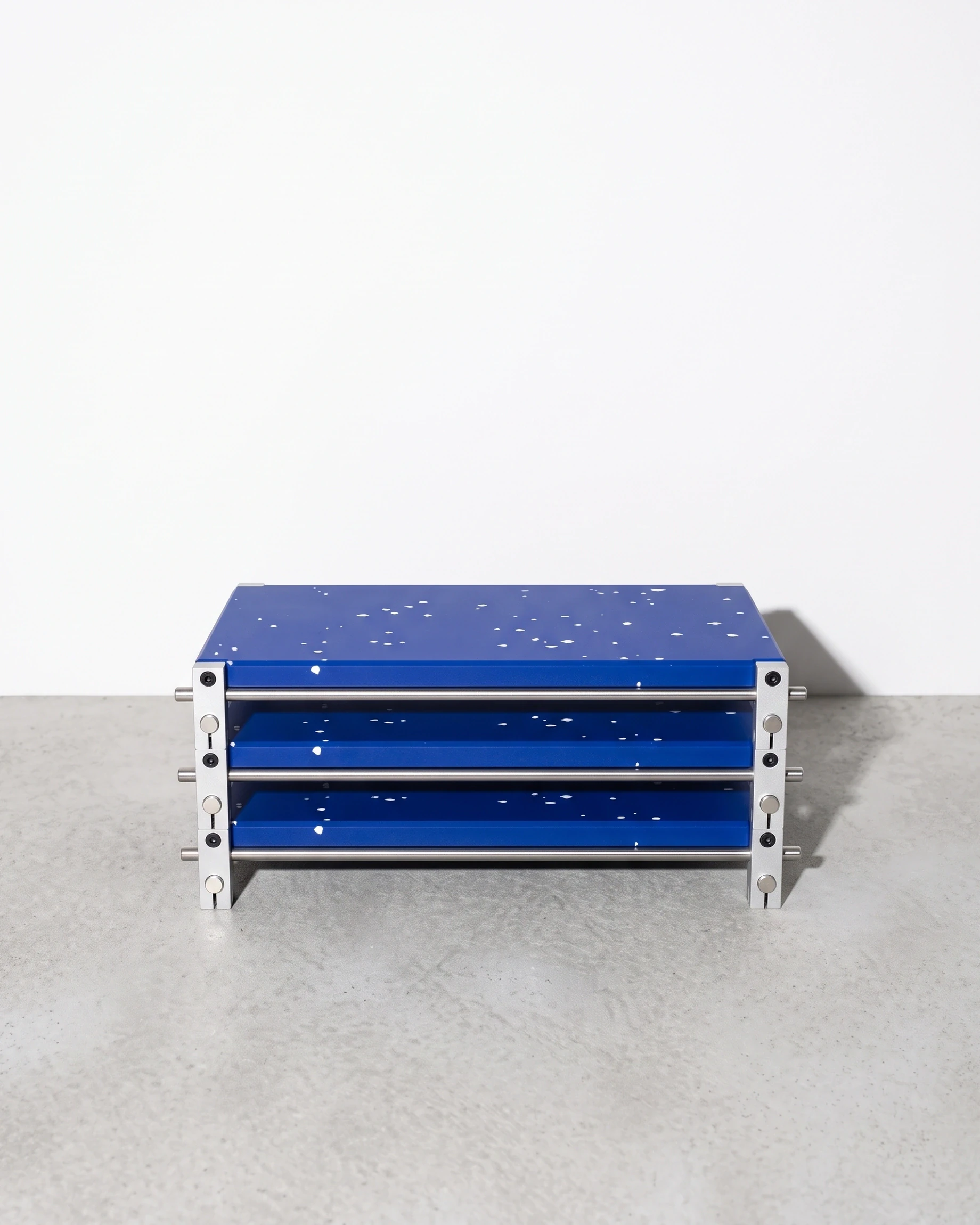 Sommelier, three-tier organiser 24 × 16, blue, white flecks: front view